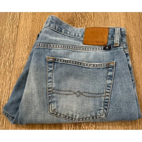 Lucky Brand Men's 221 Original Straight Distressed Faded Jeans Size 38 - Picture 7 of 7